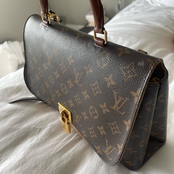 Louis Vuitton Marignan handbag - Picture 3 of 8